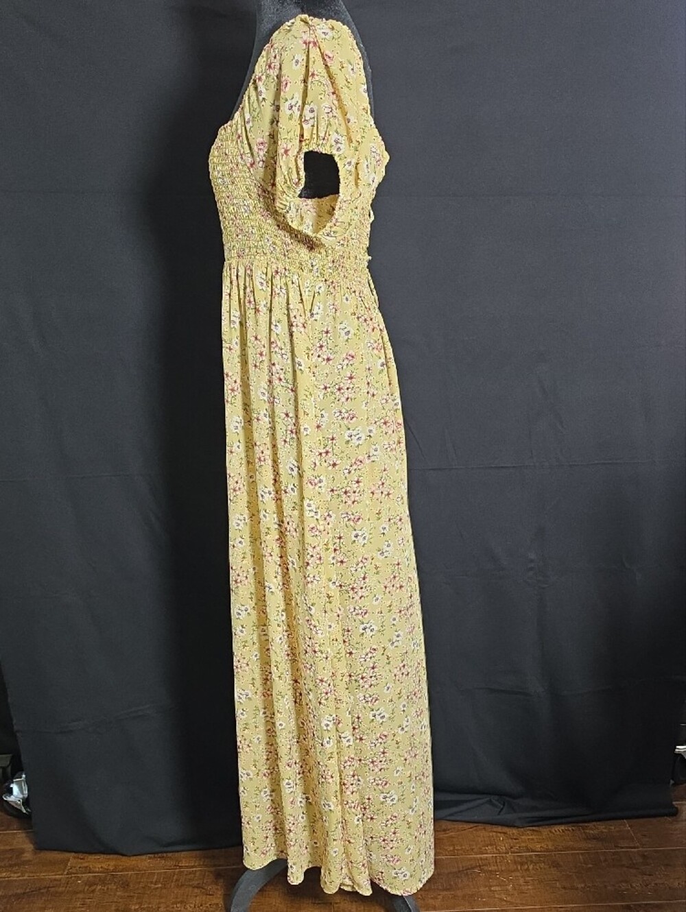 Yellow Floral Smocked Maxi Dress with Puff Sleeves - Picture 2 of 9